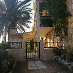 Rustic Taverna Sunce & Jacuzi Apartamento