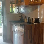 Apartamento Rustic Taverna Sunce & Jacuzi Vis