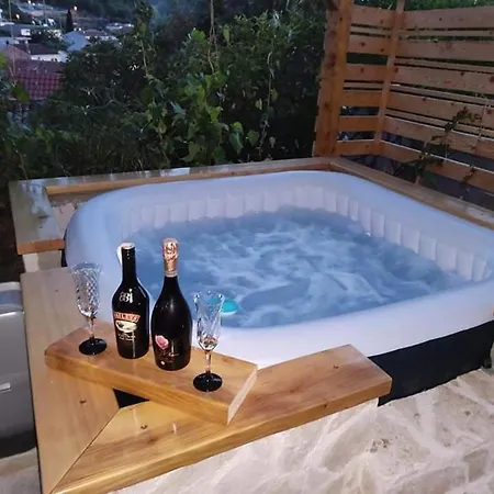 Taverna -sunce- With Jacuzzi Apartment *