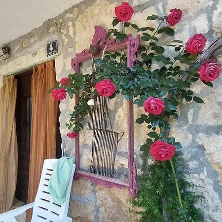 Apartment Taverna -sunce- With Jacuzzi
