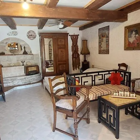 Taverna -sunce- With Jacuzzi Apartment
