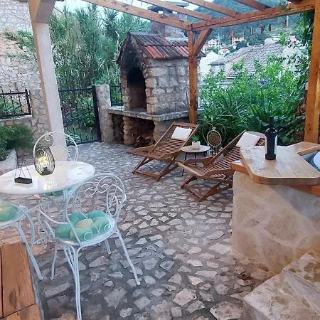 Rustic Garden & Jacuzzi Retreat Апартаменты