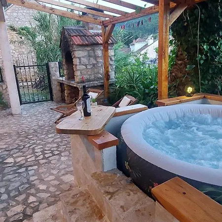 Apartment Taverna -sunce- With Jacuzzi *