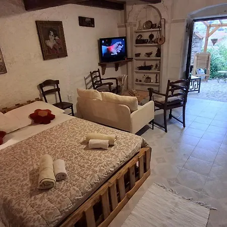 Rustic Taverna Sunce & Jacuzi * Vis